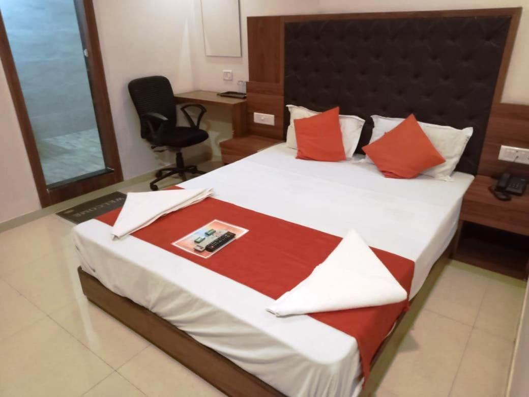 Sai Deep Lodging Navi Mumbai Dış mekan fotoğraf