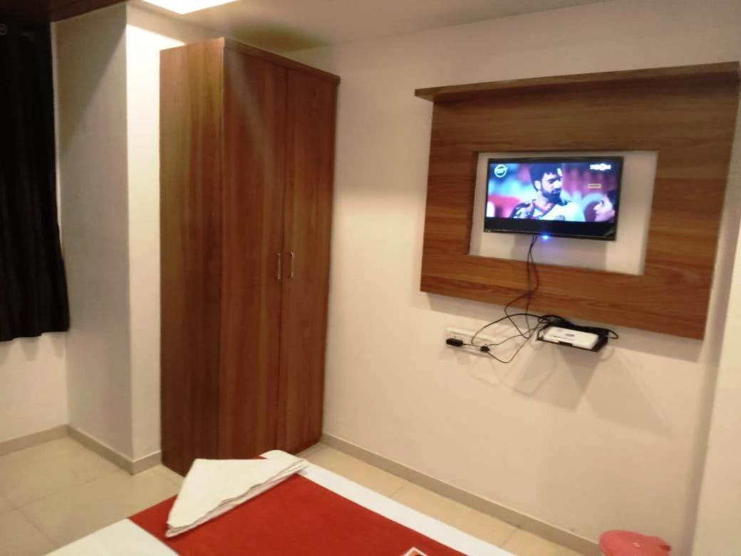 Sai Deep Lodging Navi Mumbai Dış mekan fotoğraf